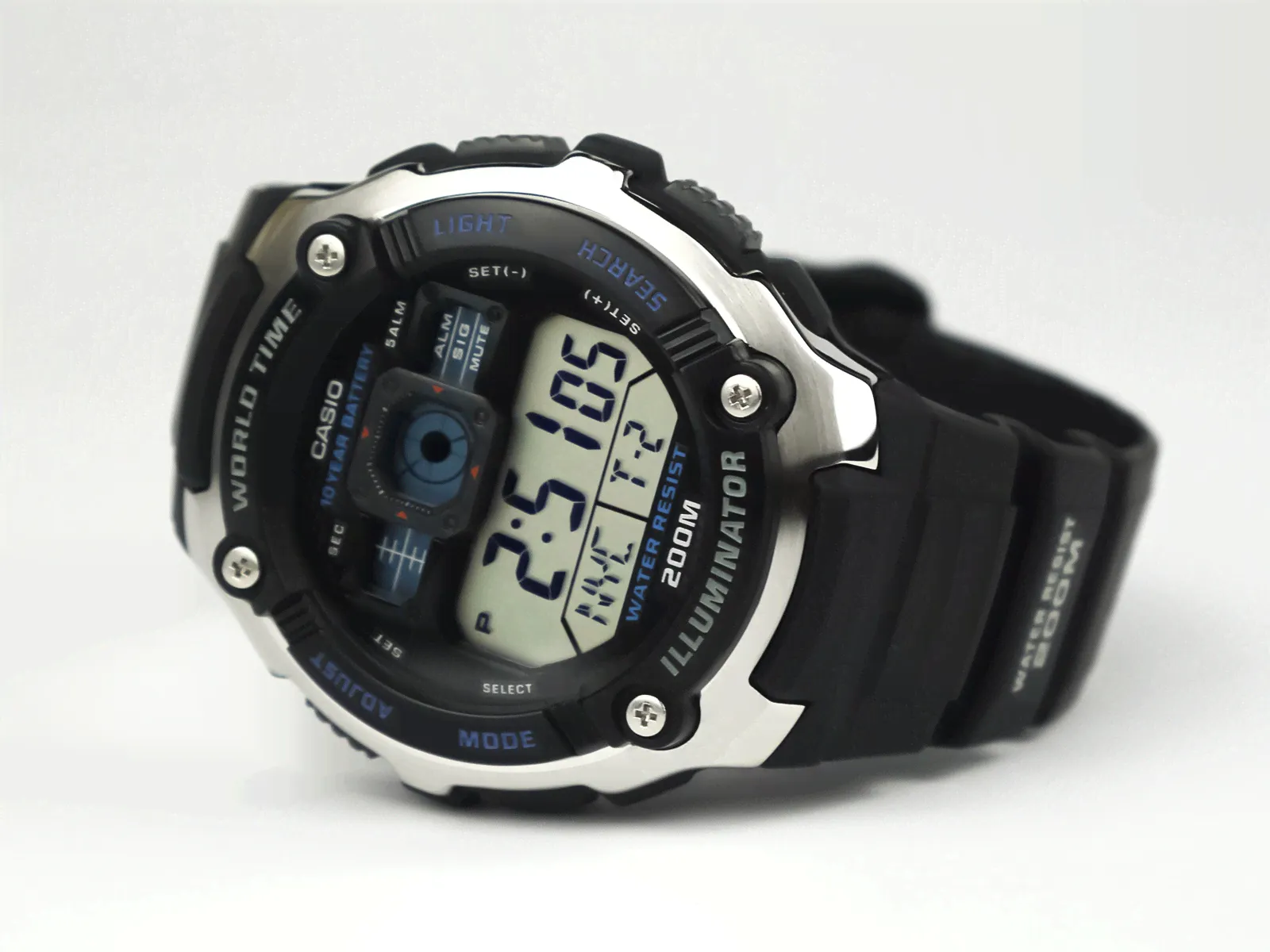 Часы Casio AE-2000W-1AV-0